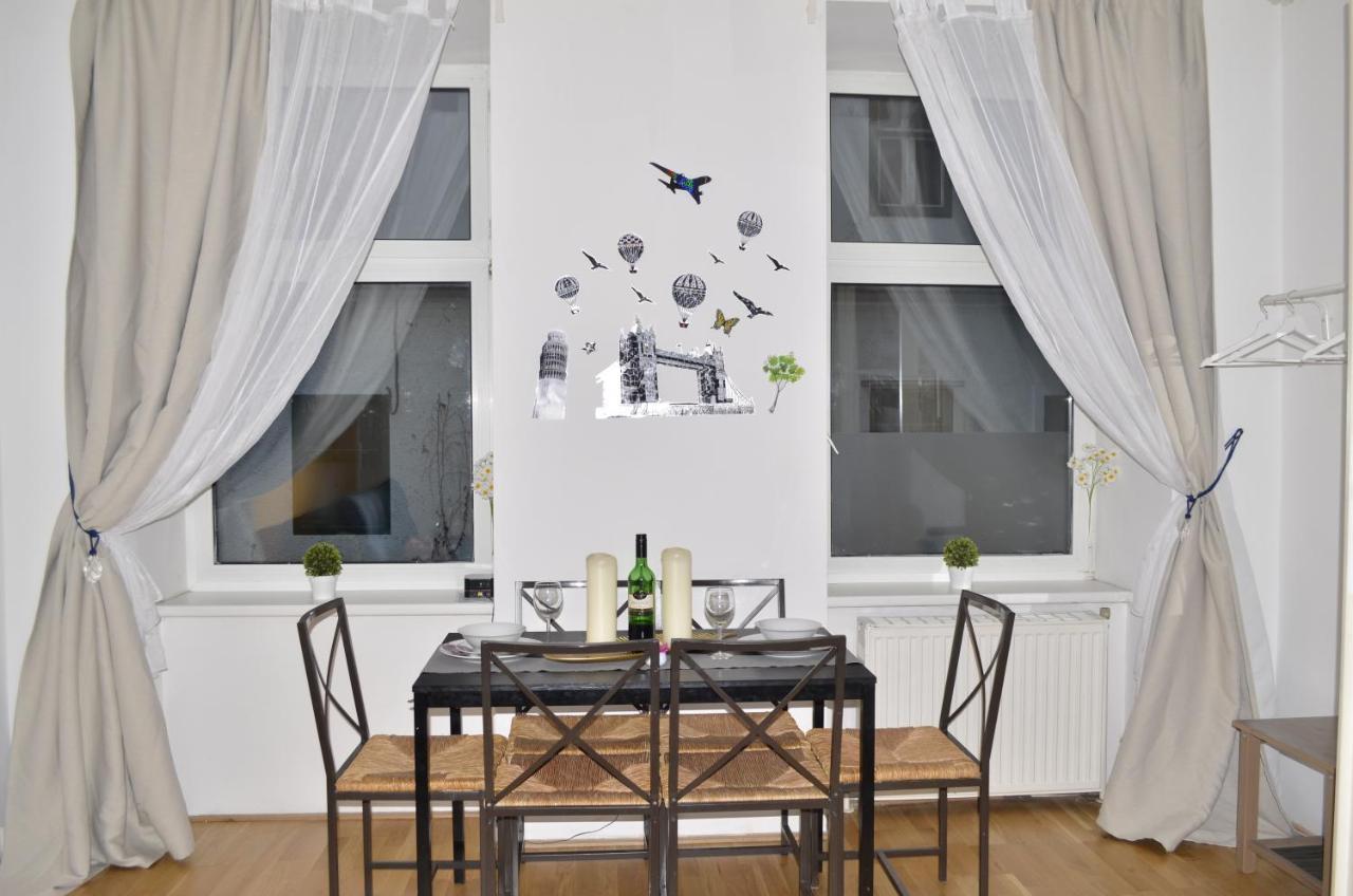 Citycenter Apartment Wina Bagian luar foto