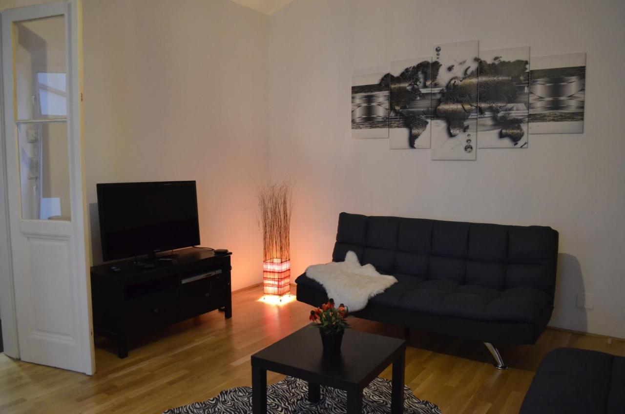 Citycenter Apartment Wina Bagian luar foto