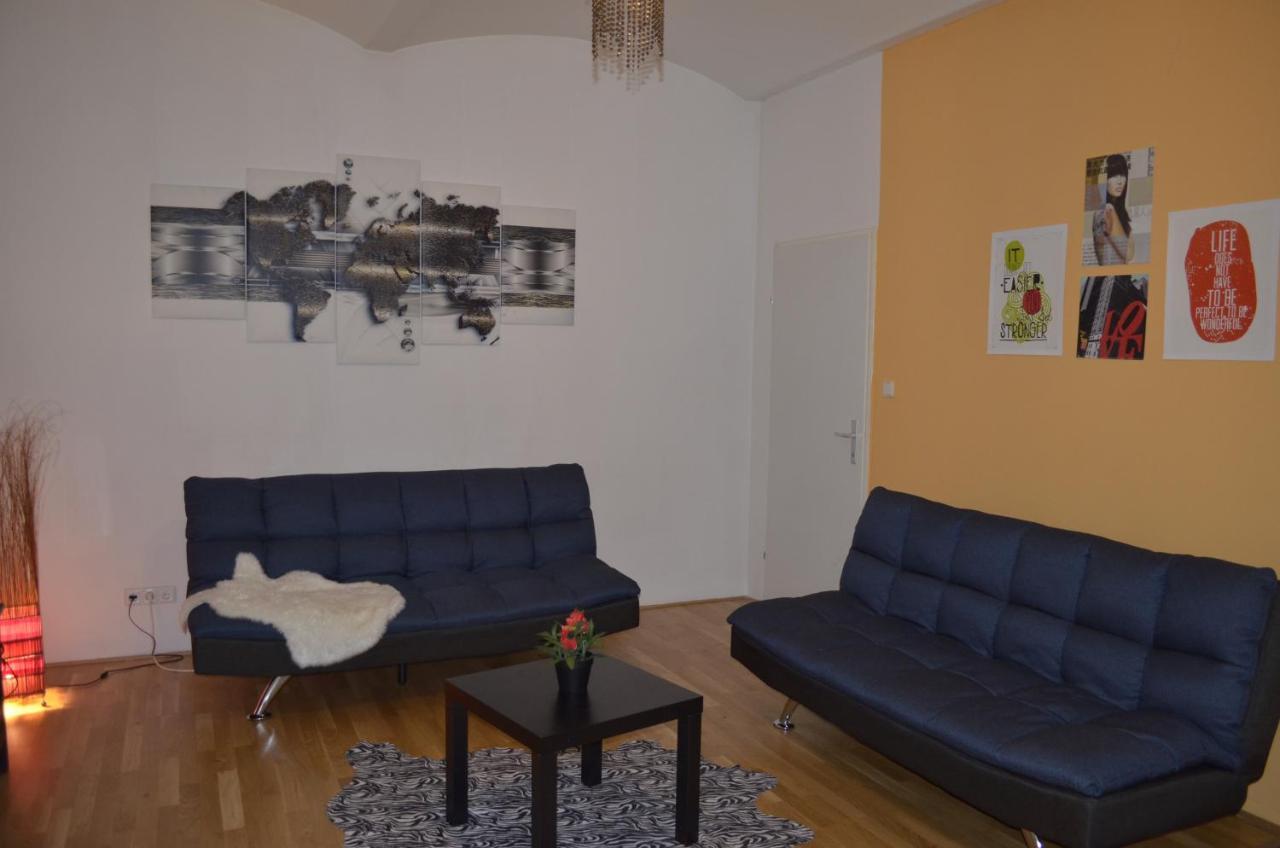 Citycenter Apartment Wina Bagian luar foto