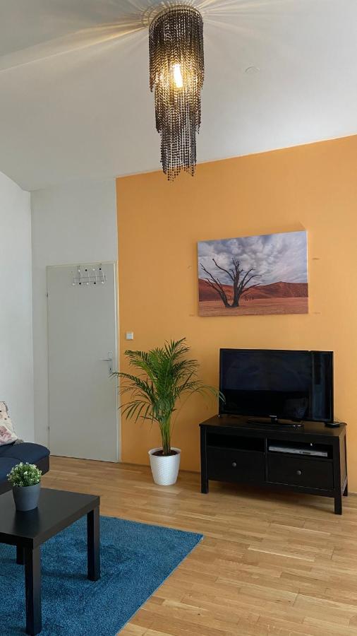 Citycenter Apartment Wina Bagian luar foto